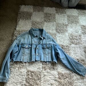 Cropped denim jacket small